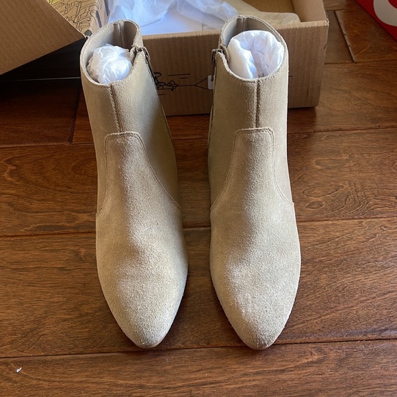 Soludos Lola Bootie in mushroom size 7.5 - Picture 2 of 6